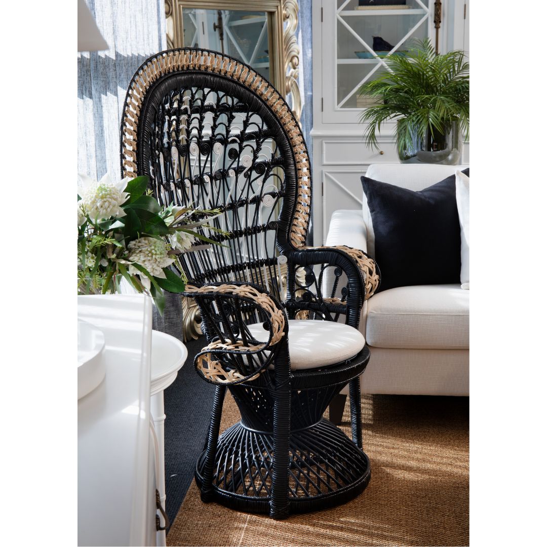 Peacock Chair Black, Natural & White